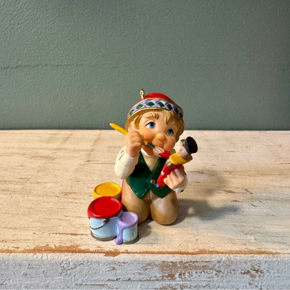 1999 Hallmark Arctic Artist Santas Elf Vintage Christmas Keepsake Ornament | 90s - Picture 2 of 7